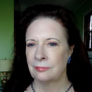 Meet your Posher, Kendra